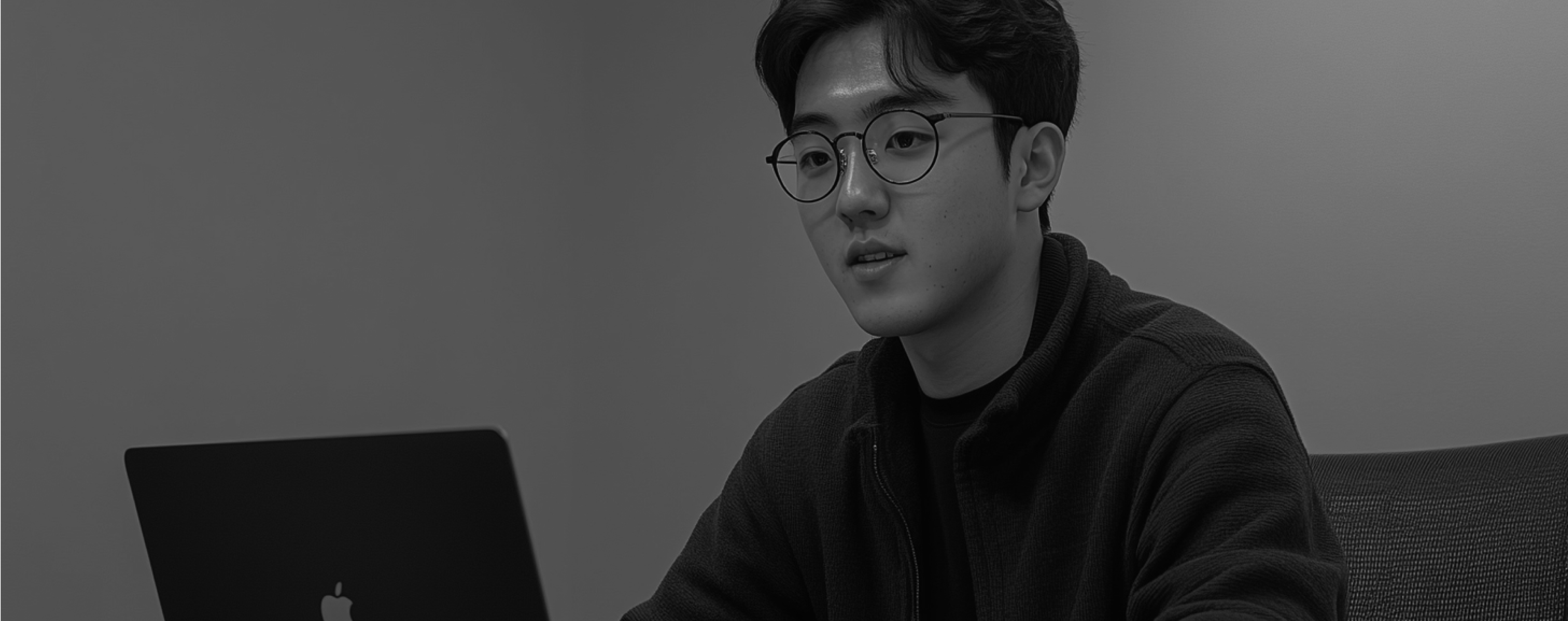 SEMO 팀원이 작업하는 모습